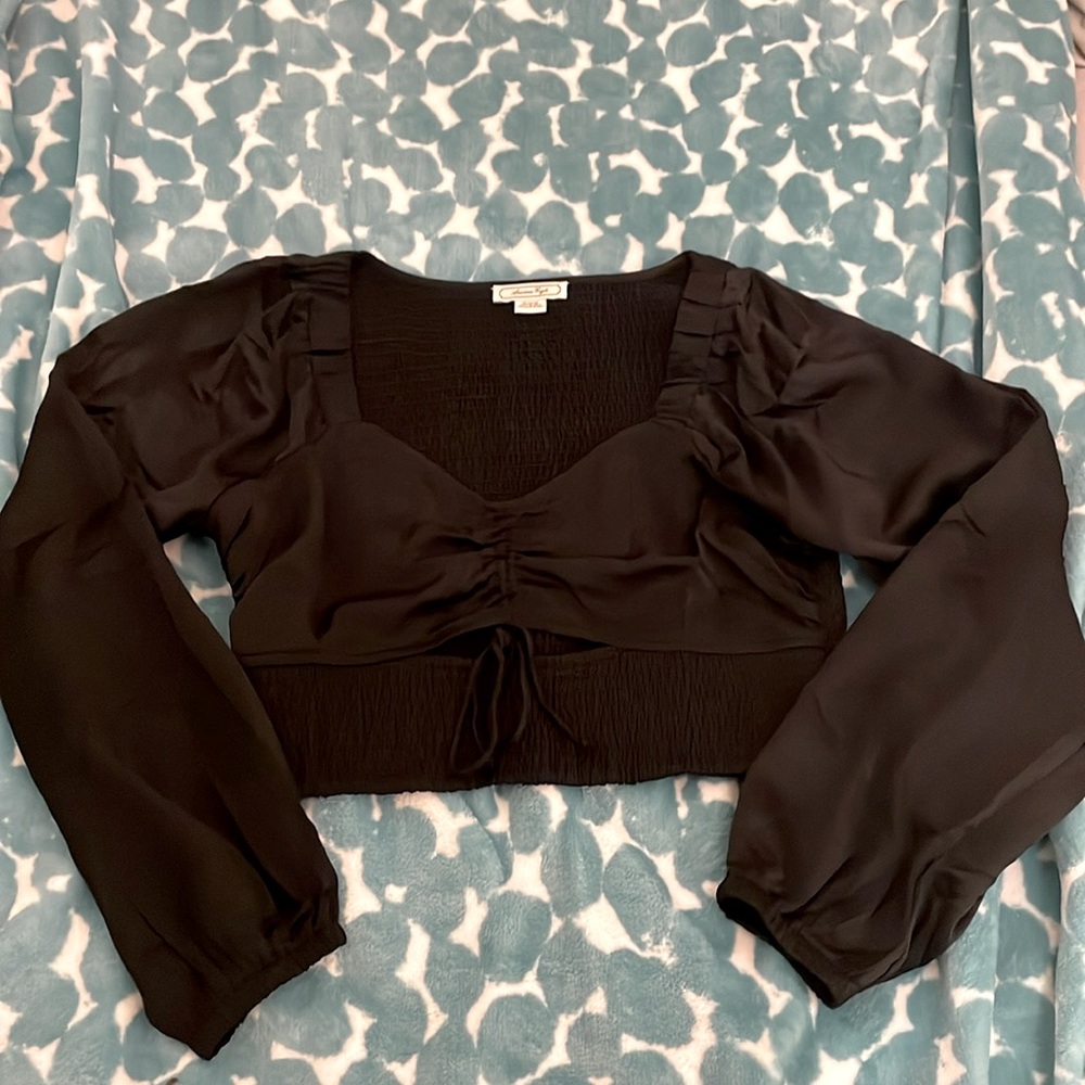 Formal Top//Cutout